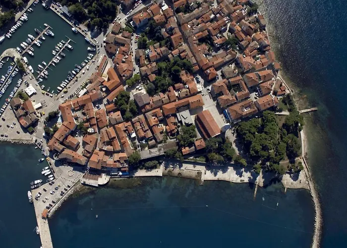 Appartement In Novigrad With Balcony, Air Conditioning *