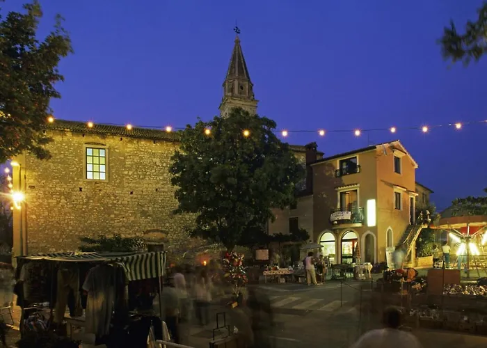 In Novigrad With Balcony, Air Conditioning Appartement